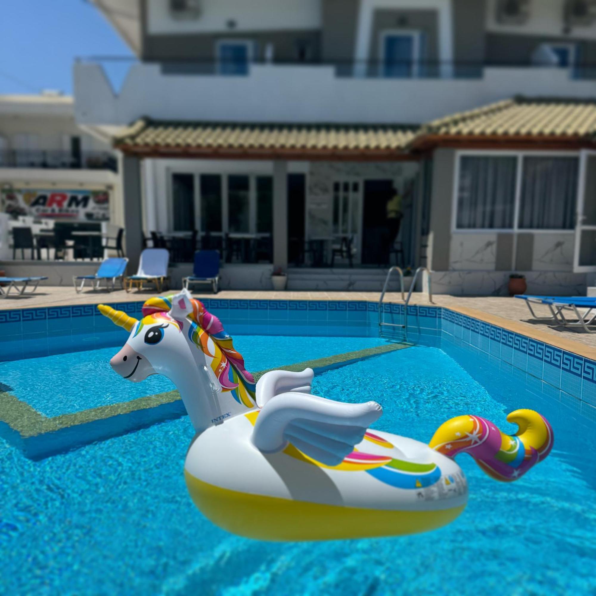 Simple Hotel Hersonissos Sun 외부 사진